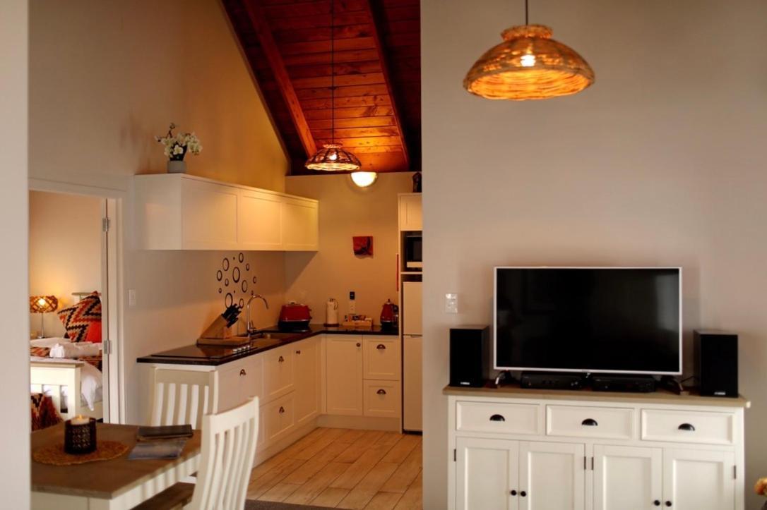 Coromandel Central Cottage Luxury W Spa Eksteriør bilde